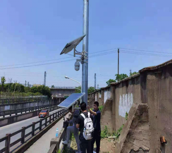 Rail Track Monitoring System with Solar Power